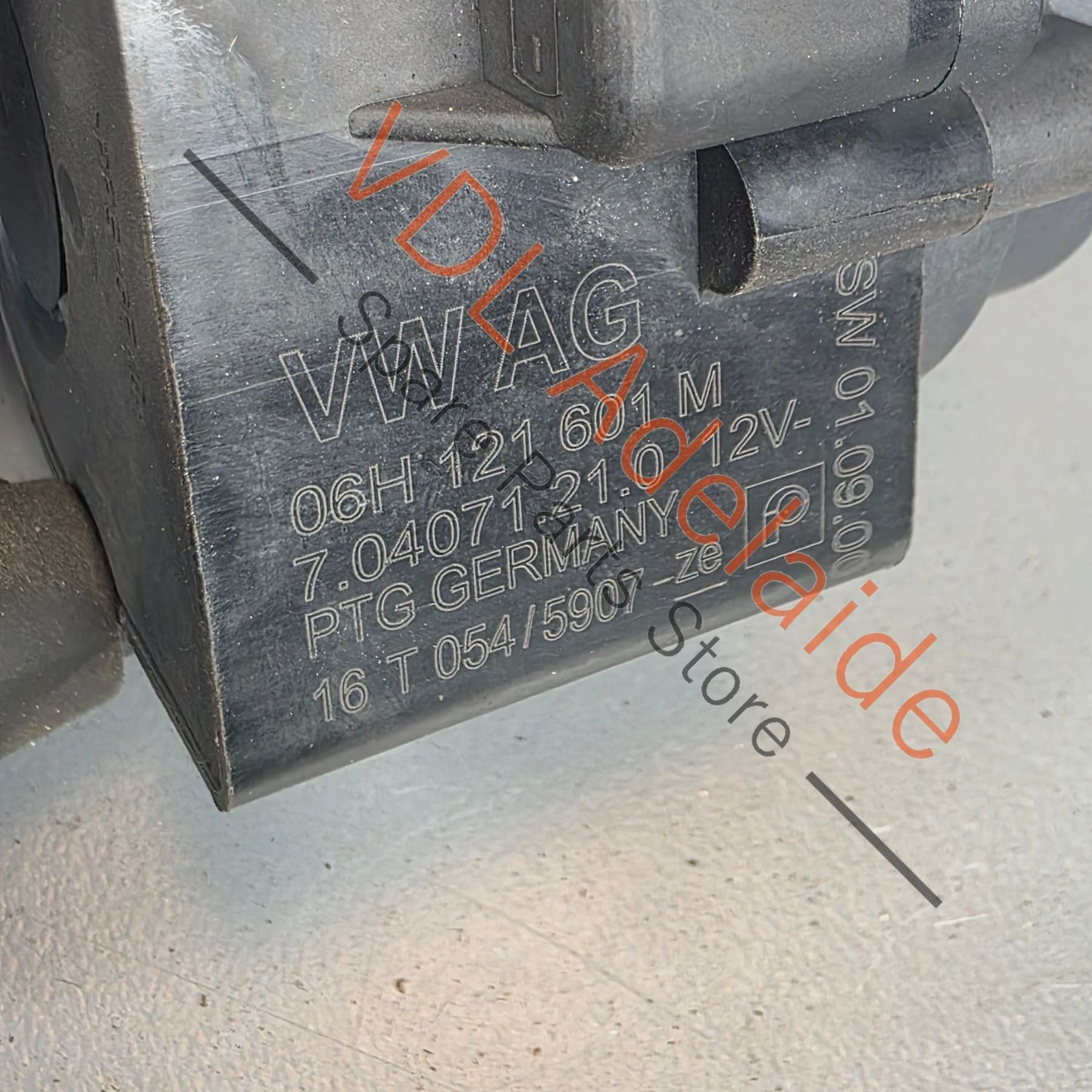 06H121601M    VW Audi Additional Coolant Pump 12V 06H121601M