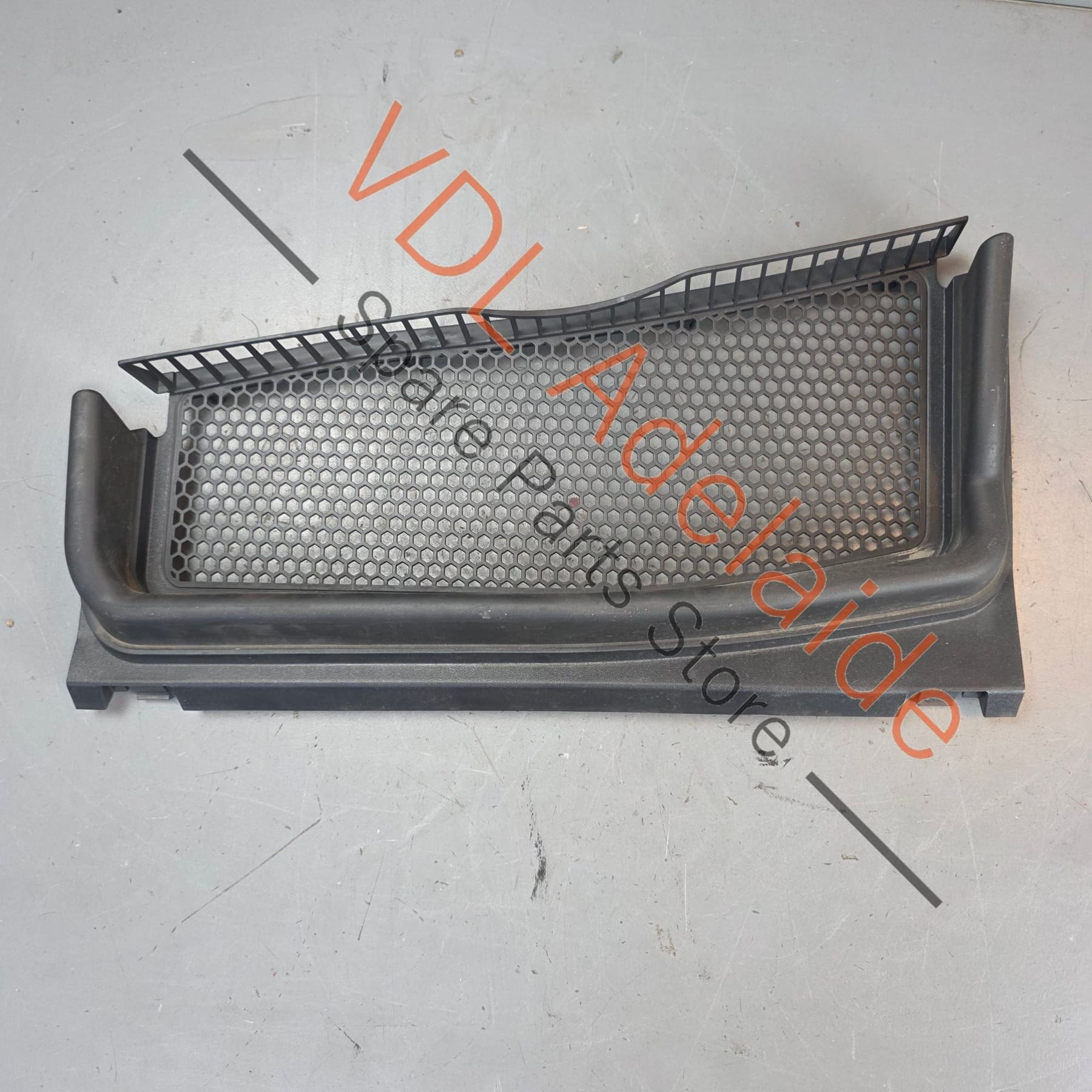 4M2819154 4M2819401B  Bentley Bentayga Engine Compartment Trim Cover Vent Grille 4M2819154 4M2819401B
