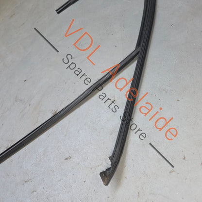 36A837432A   Bentley Bentayga 4V Front Right Window Seal Gasket Rubber 36A837432A