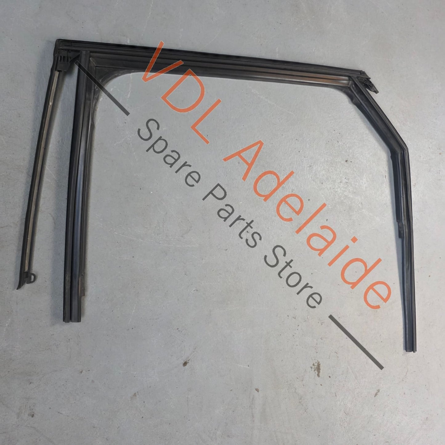 36A837431A 36A839431B  Bentley Bentayga 4V Rear Left Window Seal Gasket Rubber 36A839431A 36A839431B