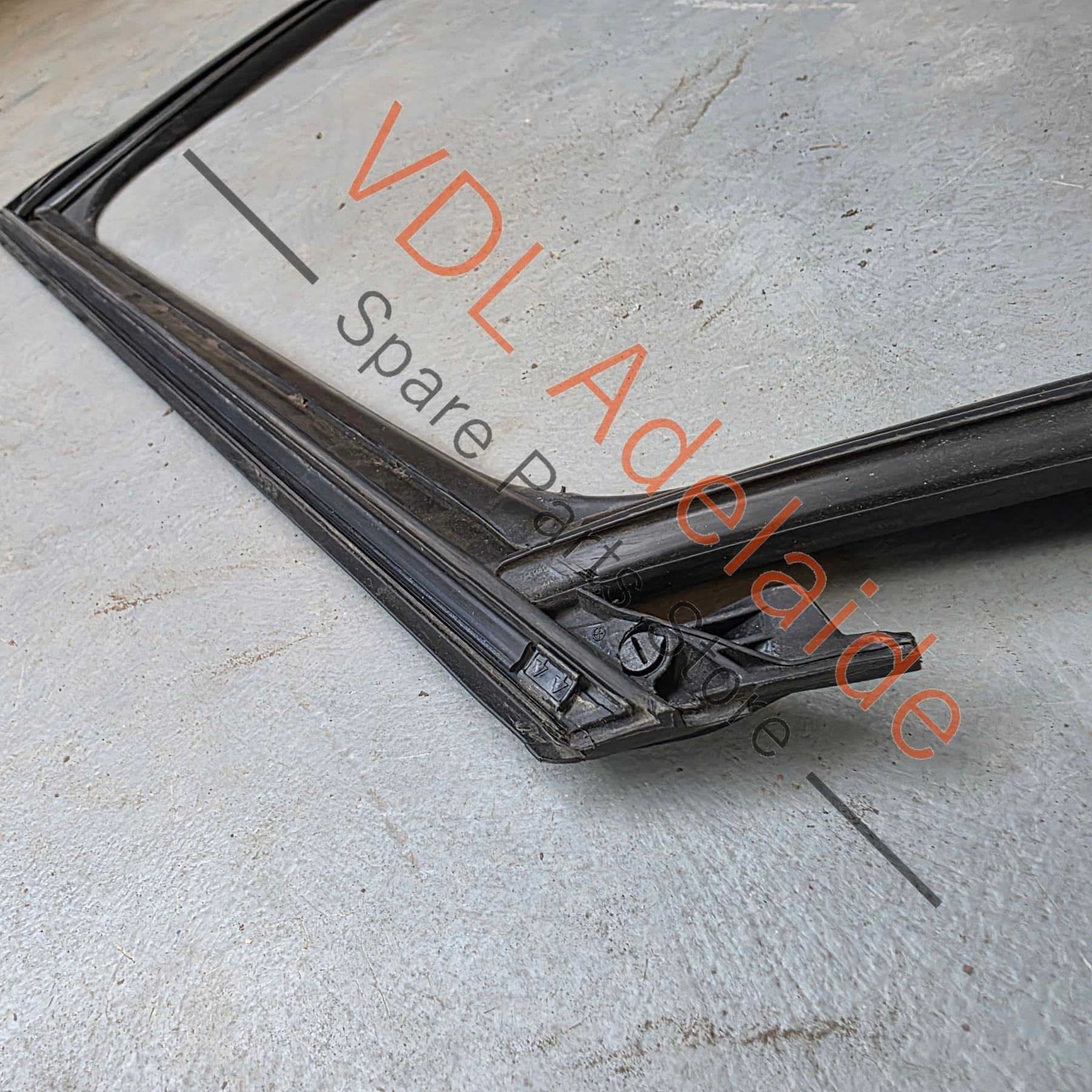 36A837432A 36A839432B  Bentley Bentayga 4V Rear Right Window Seal Gasket Rubber 36A839432A 36A839432B