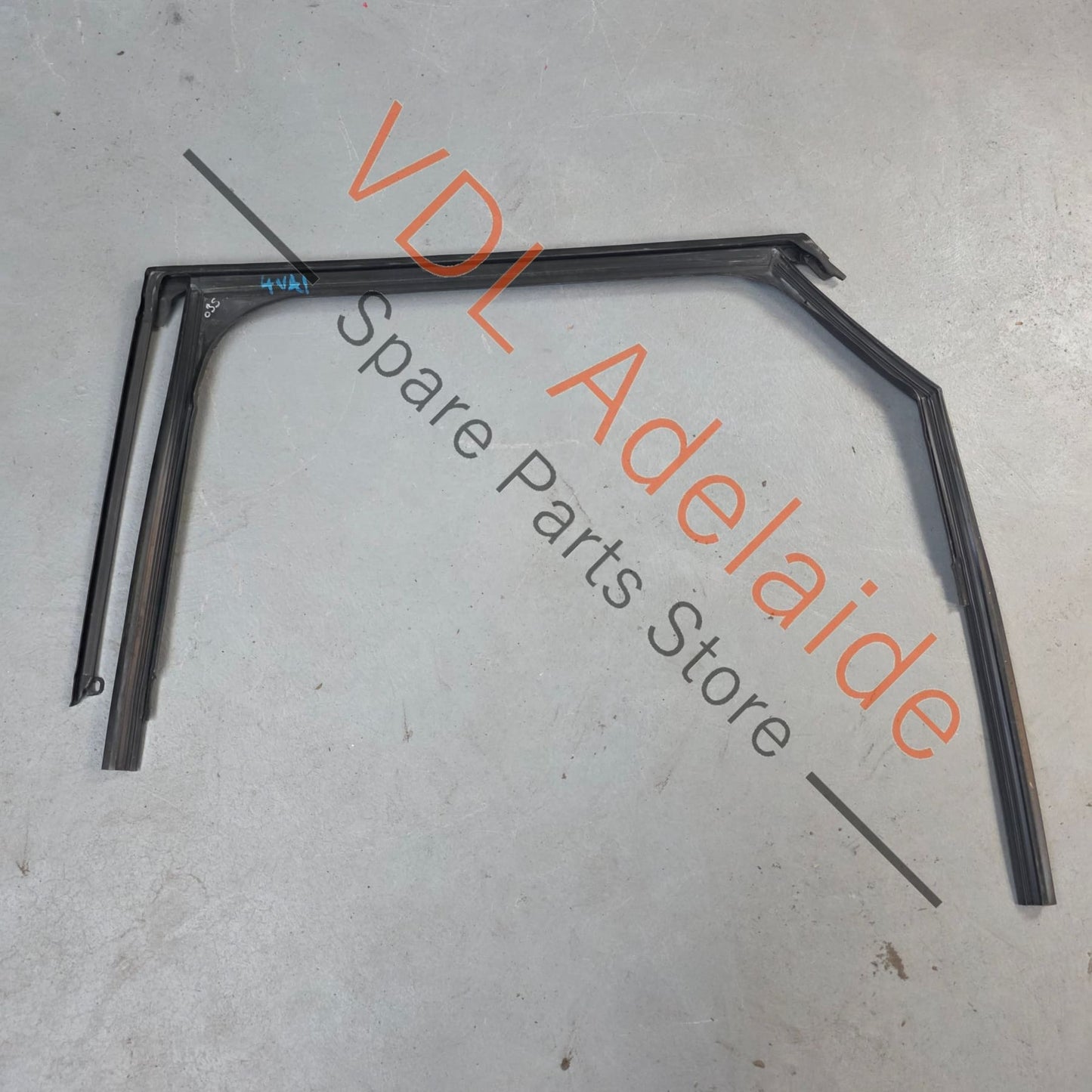 36A837432A 36A839432B  Bentley Bentayga 4V Rear Right Window Seal Gasket Rubber 36A839432A 36A839432B