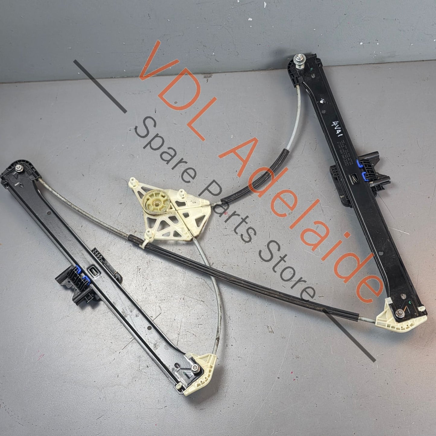 4M0839461A   Bentley Bentayga Audi Q7 4M0839461A Rear left door window regulator