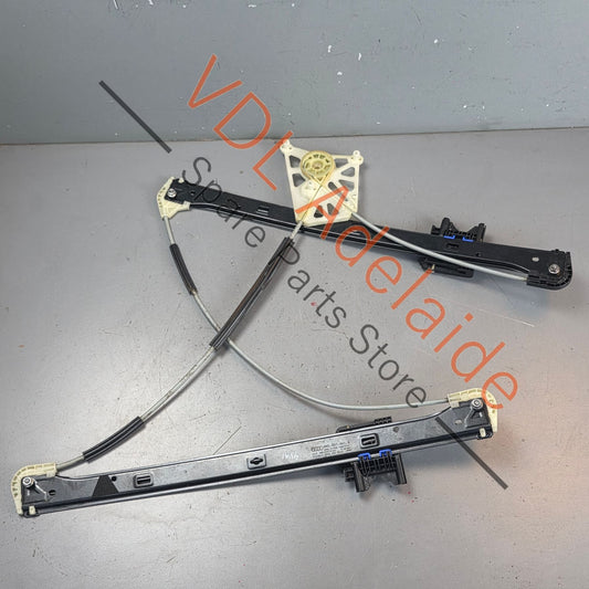 4M0837461A   Bentley Bentayga Audi Q7 4M0837461A Front left door window regulator
