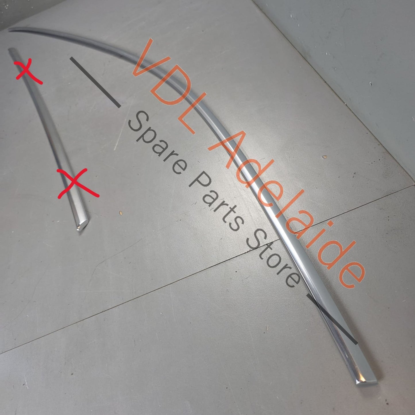 36A853985   Bentley Bentayga 4V Chrome Door Trim Strip for Window Front Left Upper 36A853985