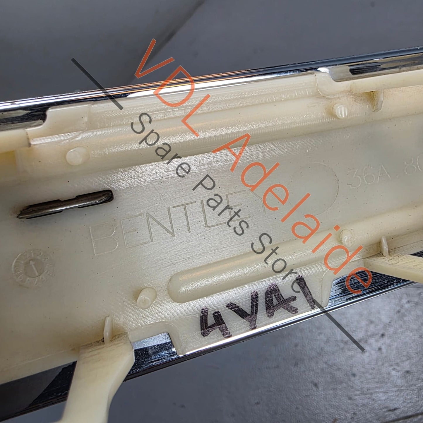36A807918 36A807724  Bentley Bentayga Rear Bumper Right Chrome Trim Moulding 36A807918