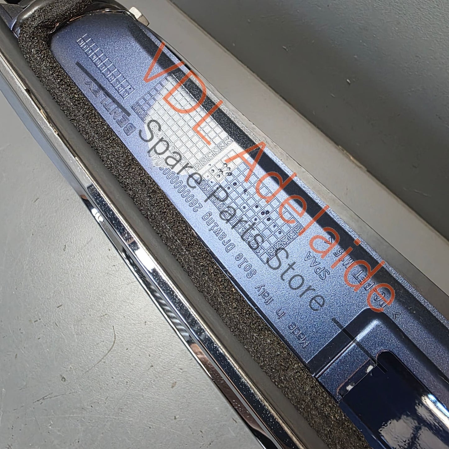 36A827035R   Bentley Bentayga Rear Licence Plate Tailgate Trim Moulding 36A827035R