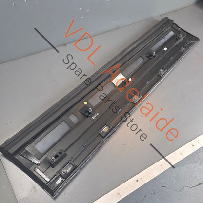 36A853054 36A853190 36A853072A Bentley Bentayga 4V Front Right Exterior Door Molding with Chrome Insert 36A853054 36A853190