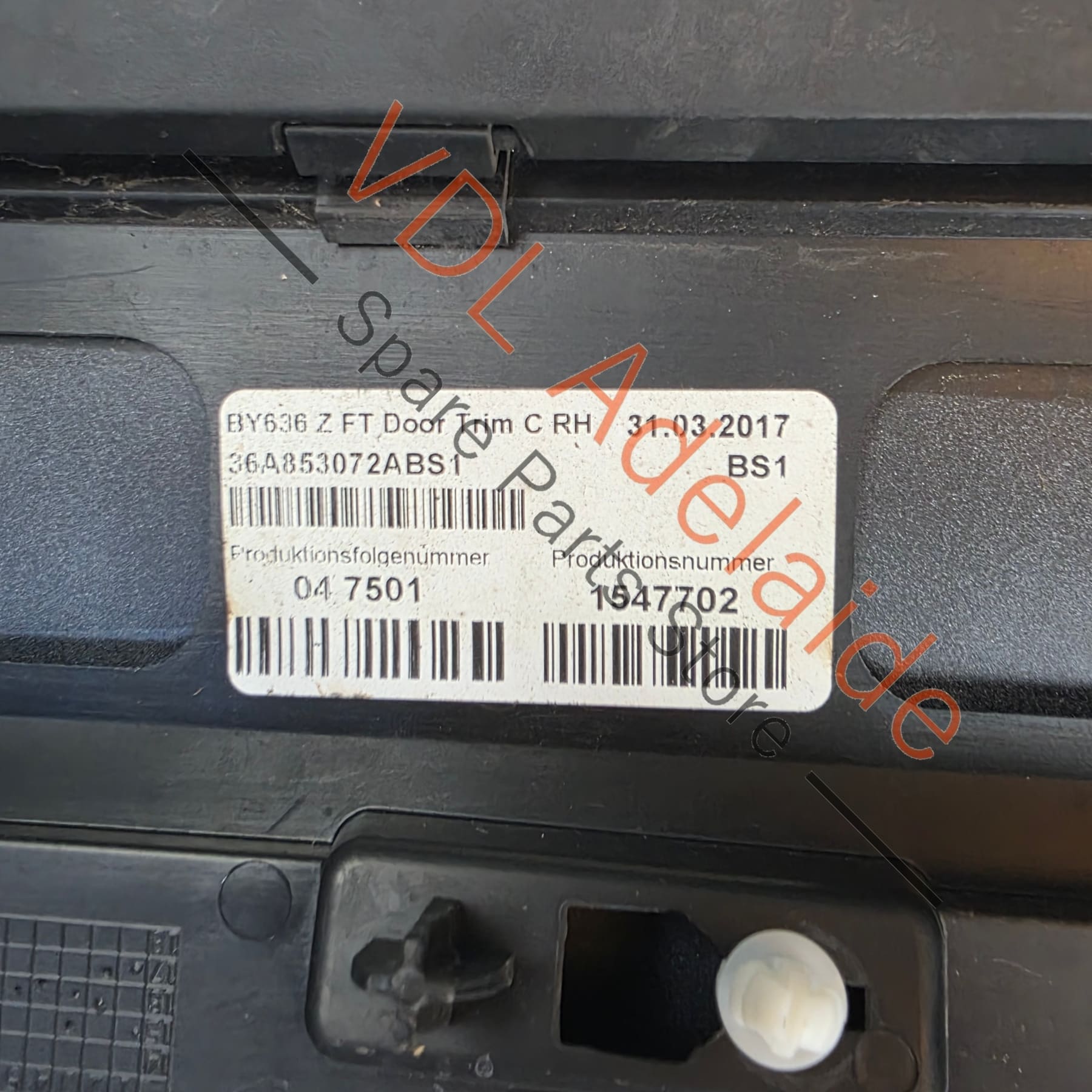 36A853054 36A853190 36A853072A Bentley Bentayga 4V Front Right Exterior Door Molding with Chrome Insert 36A853054 36A853190