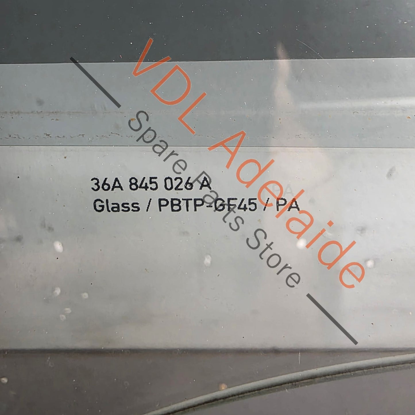 36A845026A   Bentley Bentayga 4V Right Rear Door Glass Window 36A845026A