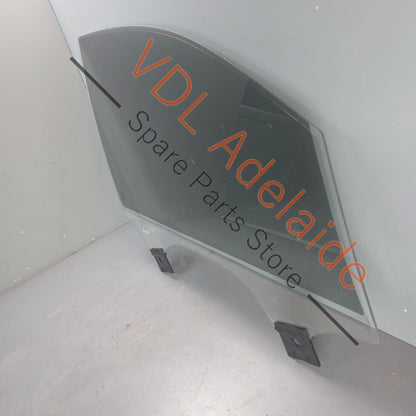 36A845022A   Bentley Bentayga 4V Right Front Door Glass Window 36A845022A