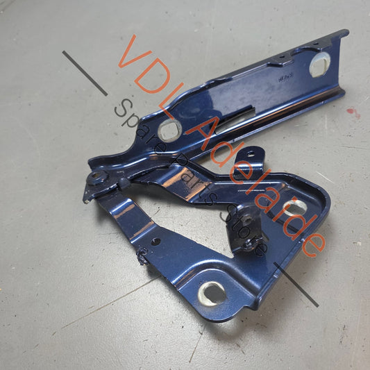 36A823301D   Bentley Bentayga Bonnet Hinge Left 36A823301D