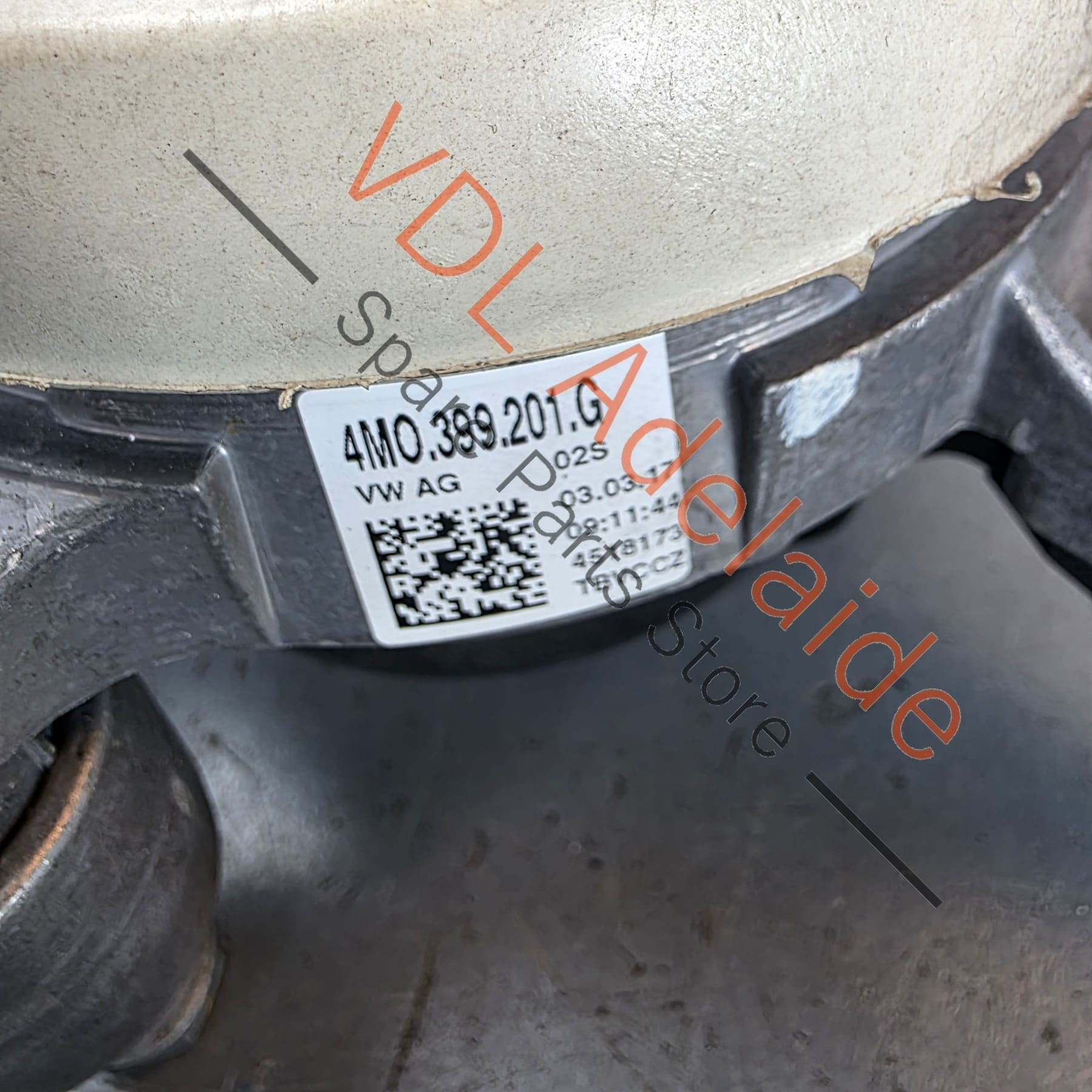 4M0399201G   Audi SQ7 Urus Bentayga Hydro Engine Mount Left 4M0399201G
