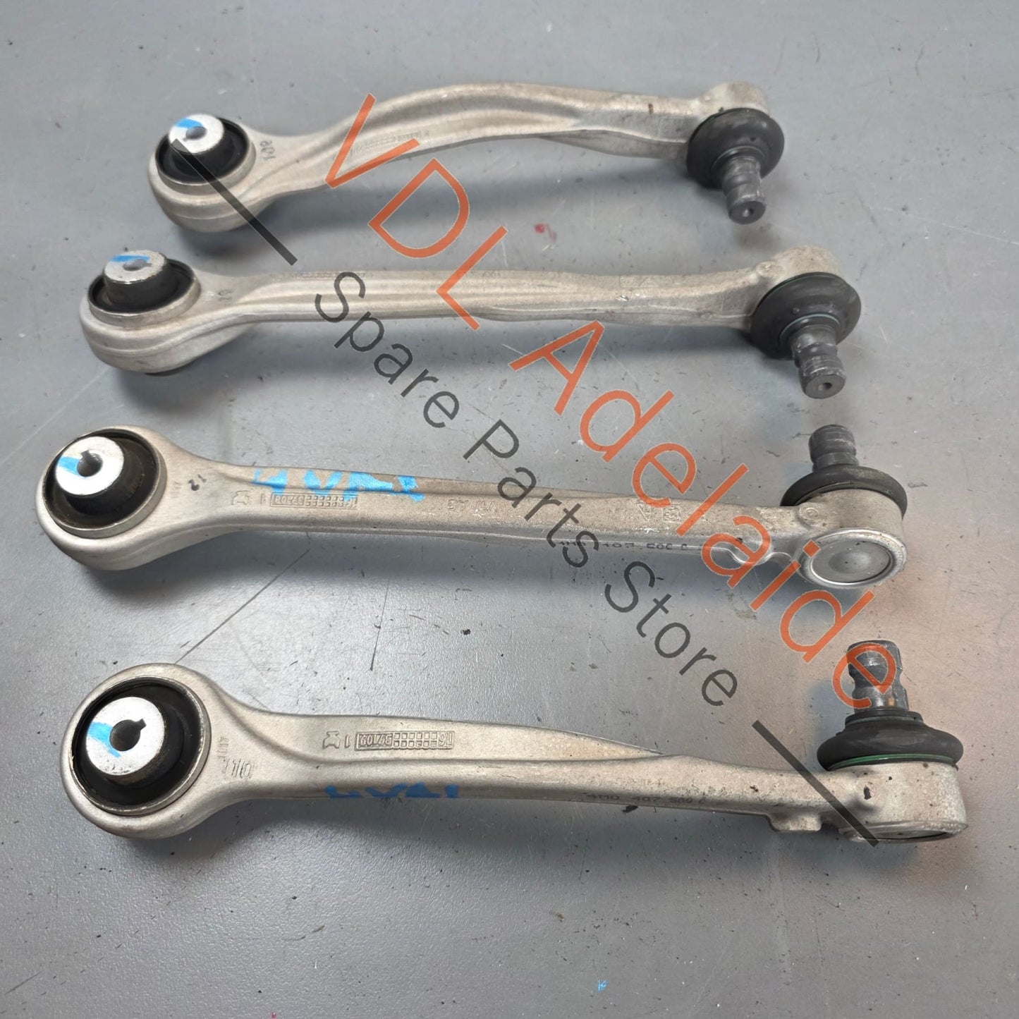 4M0407509C 4M0407505C  Bentley Bentayga Audi Q7 Touareg Suspension Upper Control Arm Set 4M0407509C 4M0407505C