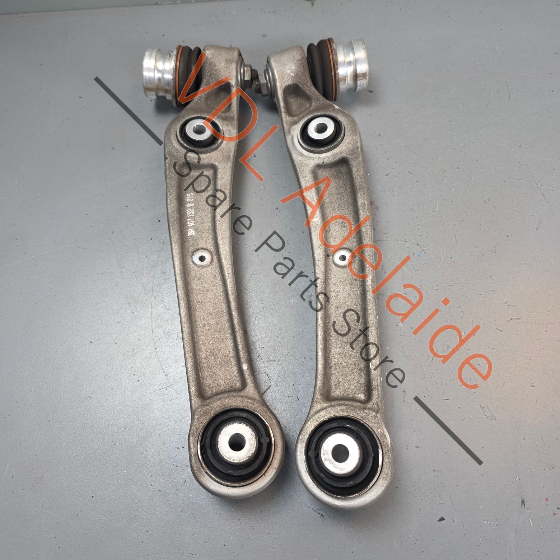 36A407151D 36A407152C  Bentley Bentayga Front Suspension Lower Control Arm Pair 36A407151D 36A407152C