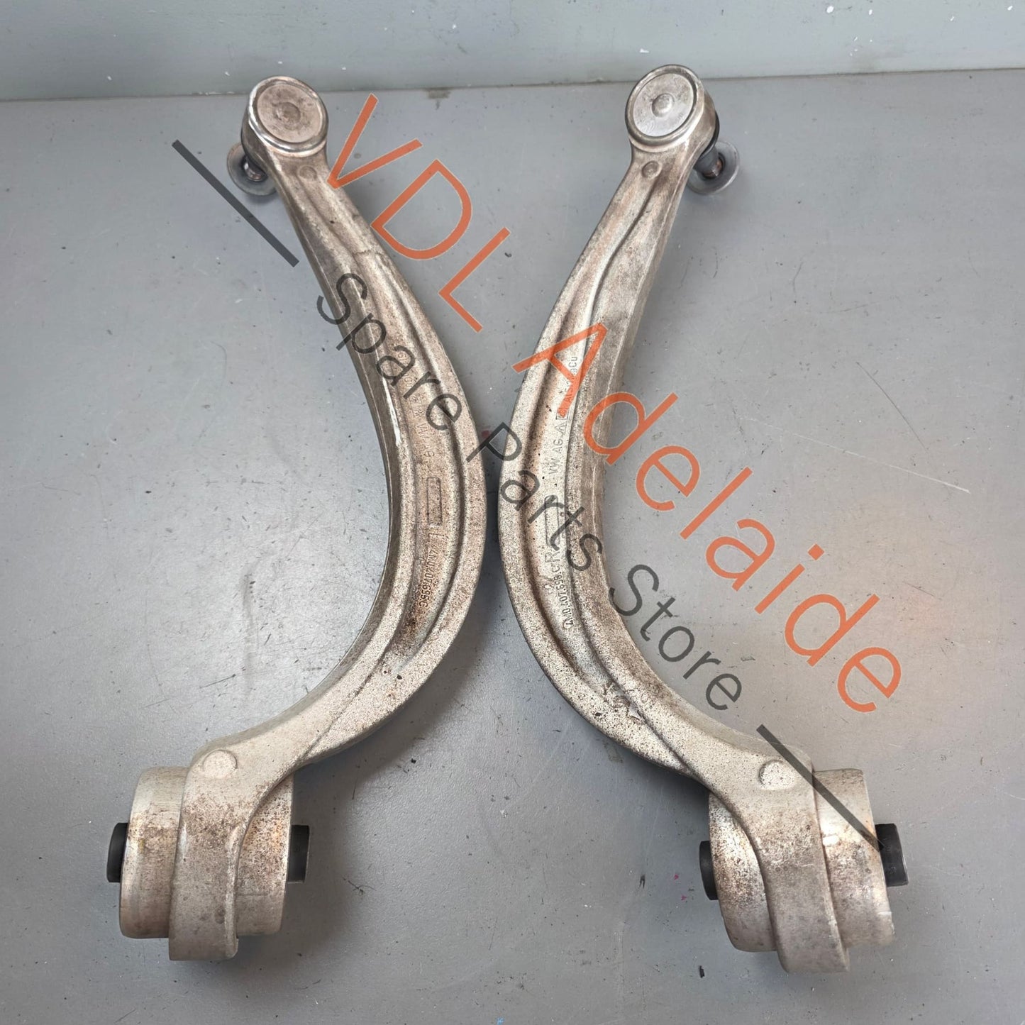 4M0407693F 4M0407694F  VW Audi Bentley Front Suspension Lower Control Arm Pair 4M0407693F 4M0407694F