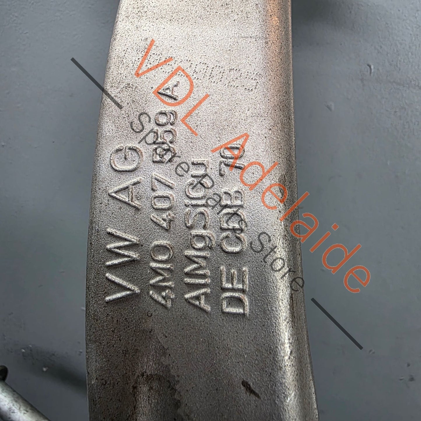 4M0407253L 4M0407559A  Bentley Bentayga Front Left Suspension Knuckle 4M0407253L