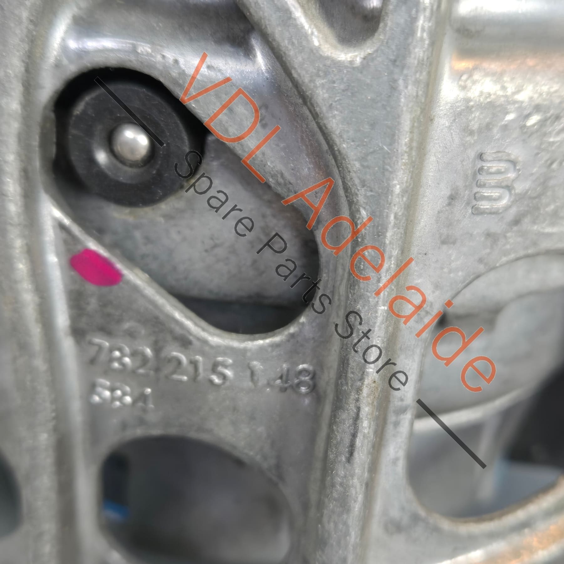 4M0199256AJ   Bentley Bentayga Engine Mount Right 4M0199256AJ