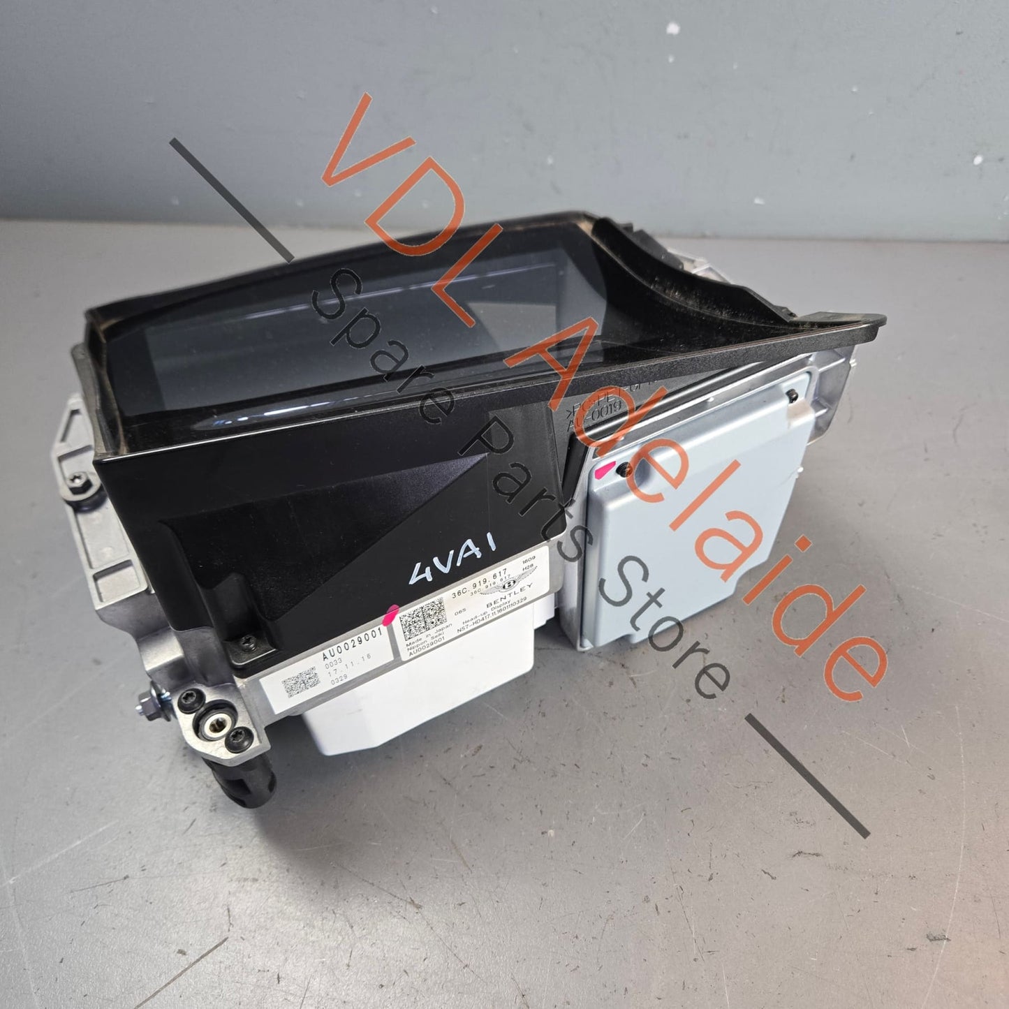36C919617    Benlty Bentayga Head Up Display Unit 36C919617 suit RHD