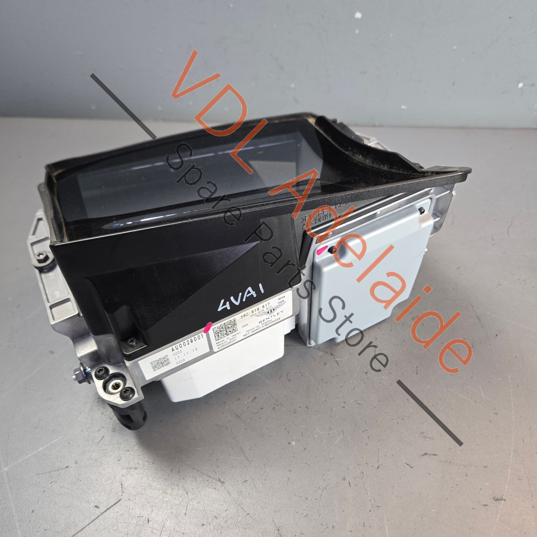 36C919617    Benlty Bentayga Head Up Display Unit 36C919617 suit RHD
