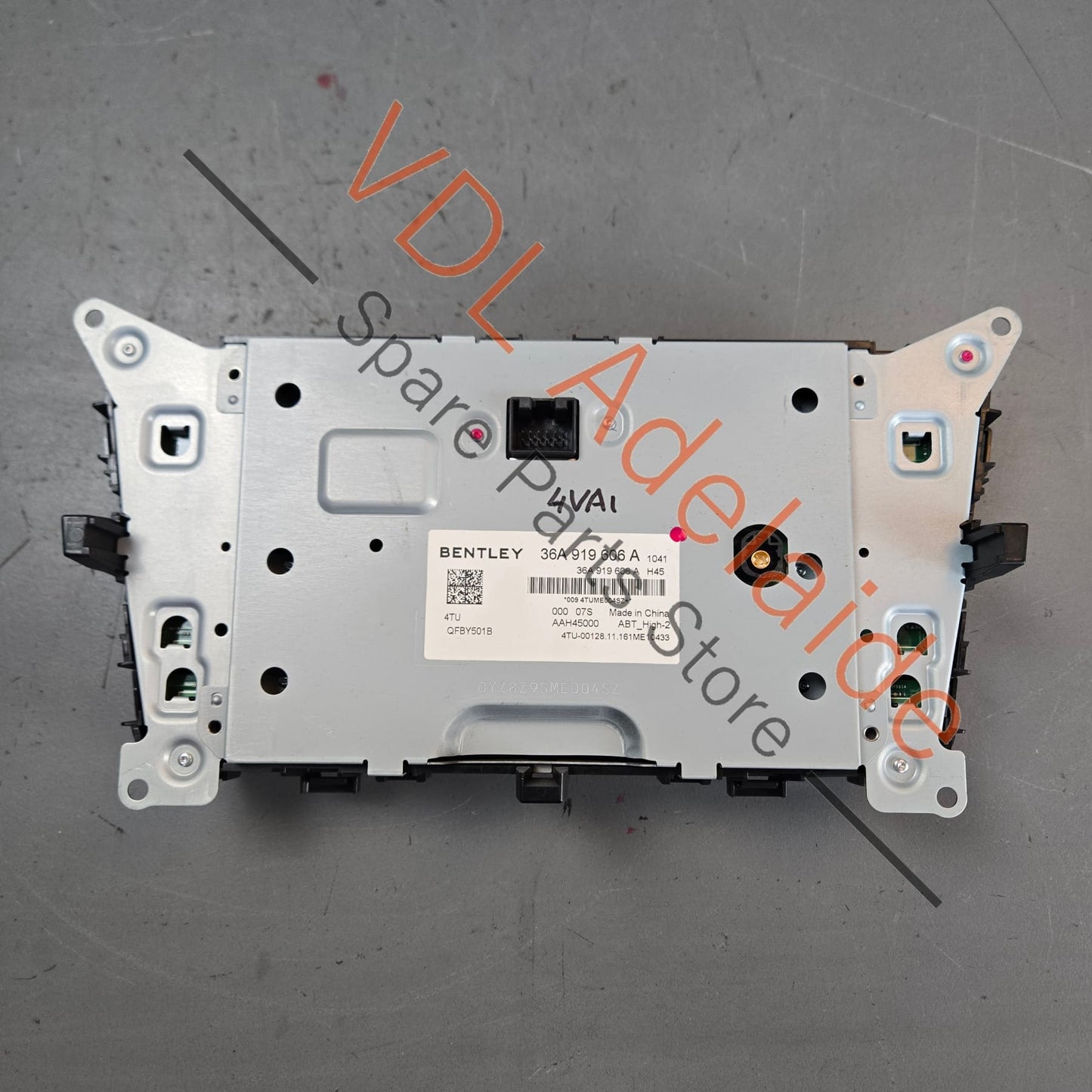 36A919606A    Bentley Bentayga Radio Touch Screen Display Panel 36A919606A