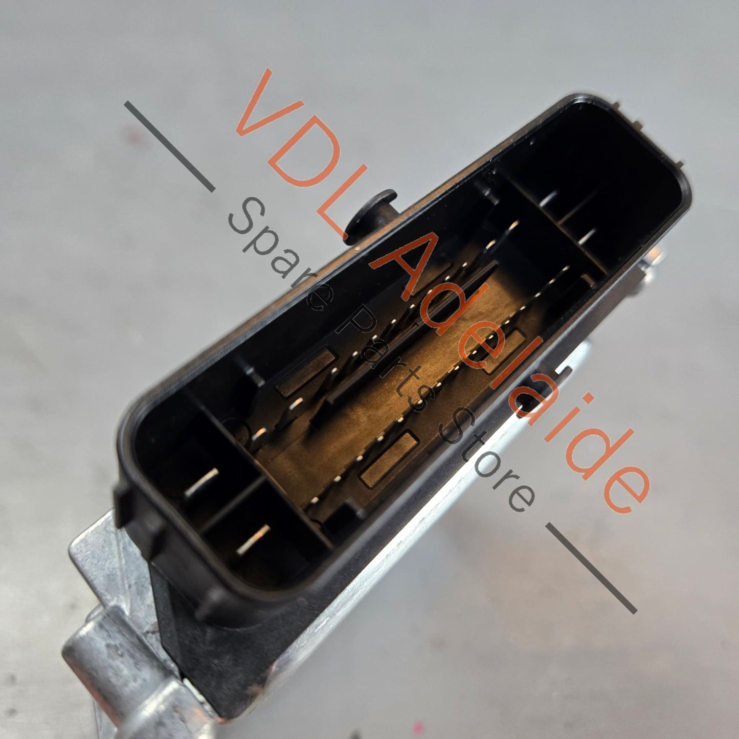 4M0907355B    VW Audi Bentley Adblue Control Unit Module 4M0907355B