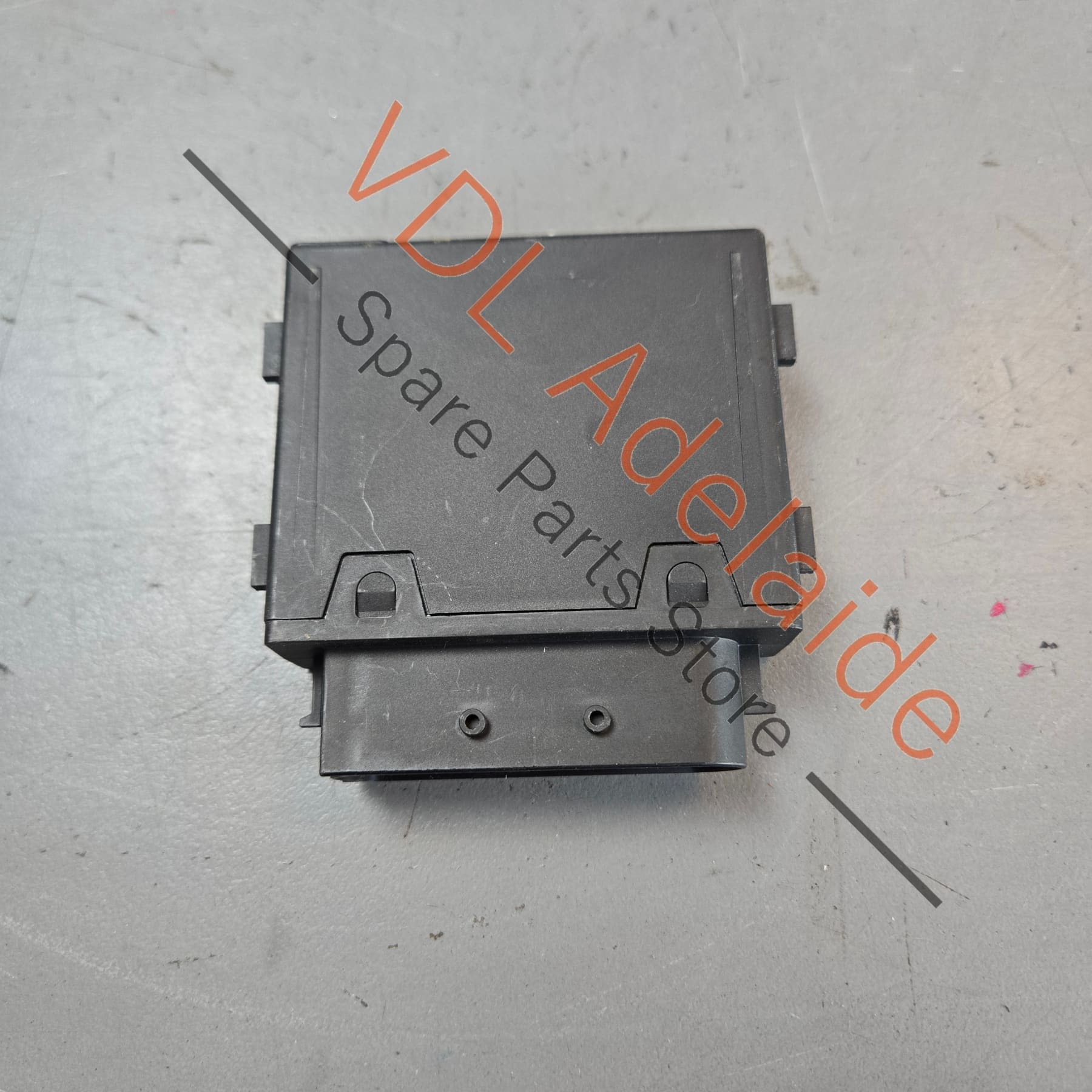 4M0906093K    Audi VW Bentley Bentayga Fuel Pump Control Module 4M0906093K