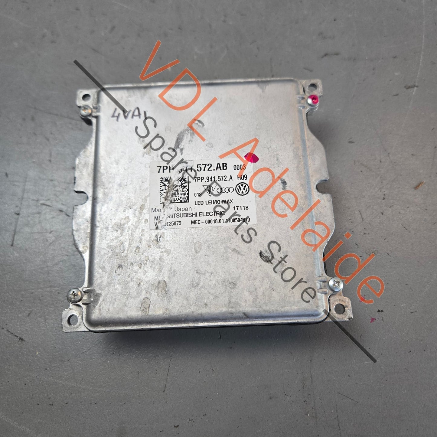 7PP941572AB    GENUINE OEM Bentley Bentayga LED Headlight Control Module 7PP941572AB