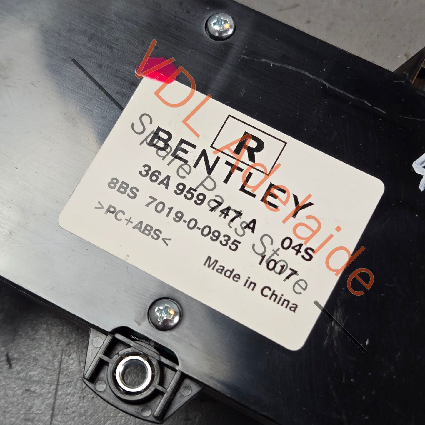 36A959747A    Bentley Bentayga Left Seat Adjustment Switch 36A959747A