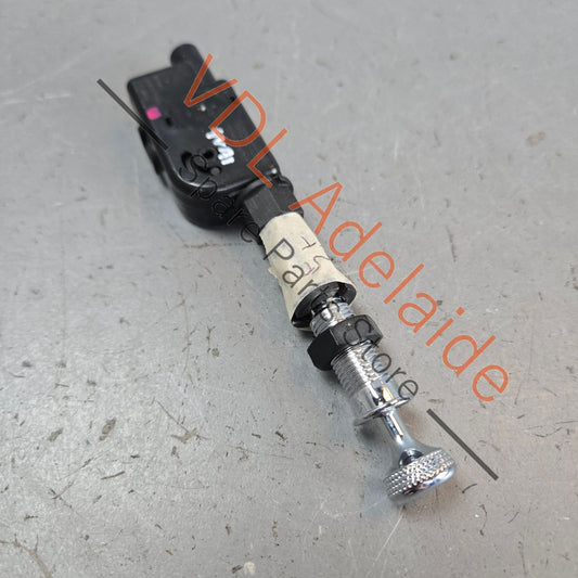 36A819820 3Y0819790C 36A819741  Bentley Bentayga Air Conditioning Vent Adjustment Pull Switch Assy 36A819820 3Y0819790C 36A819741 Front Left