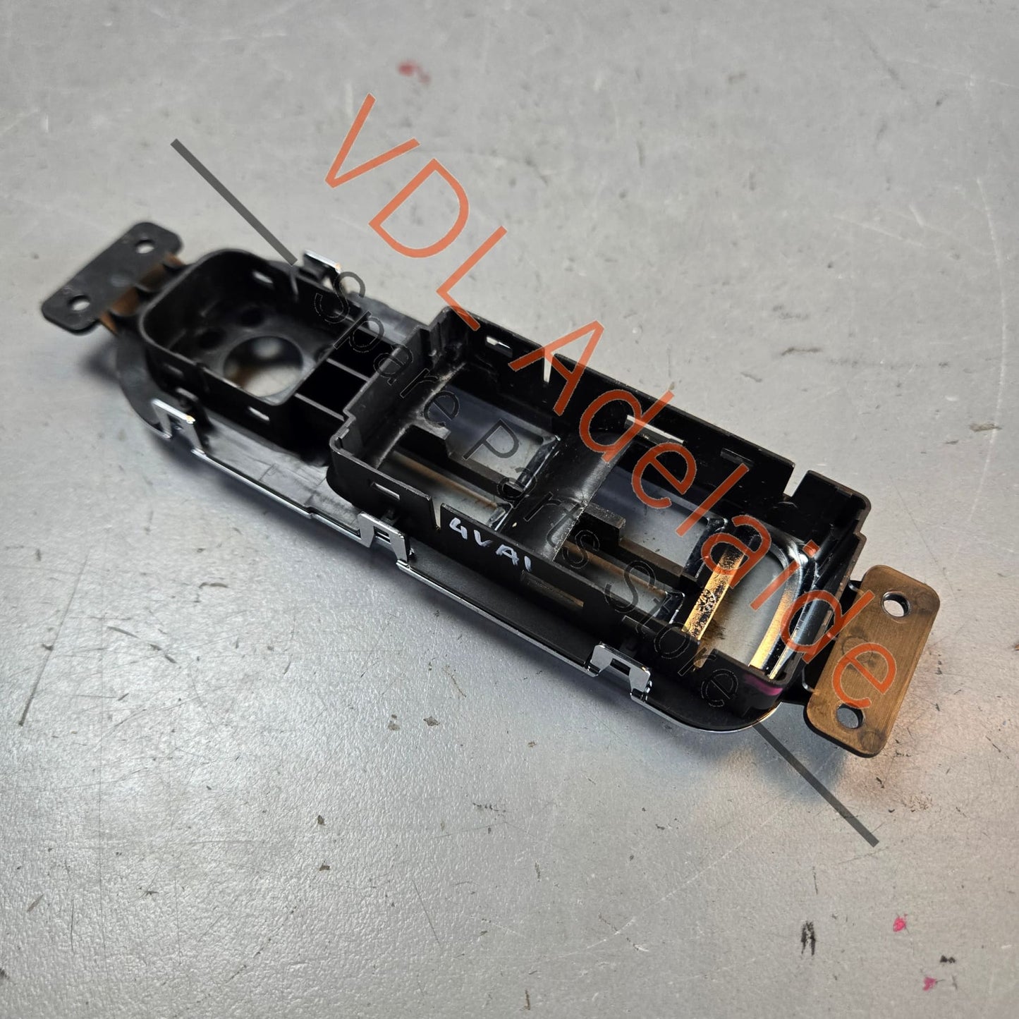 36A959517 36A858523B   Bentley Bentayga Drivers Door Switch Trim Chrome 36A959517 36A858523B
