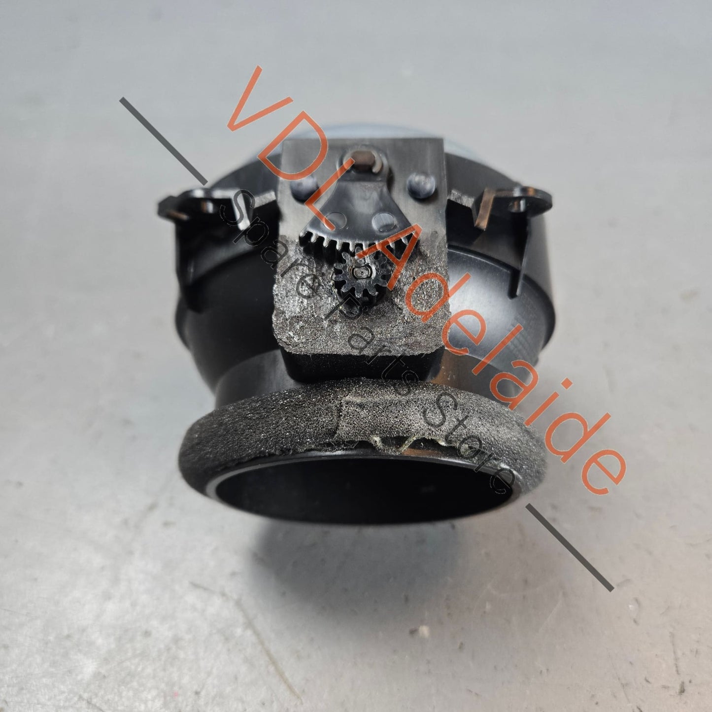 36A819201    Bentley Bentayga Front Outer Air Vent 36A819201