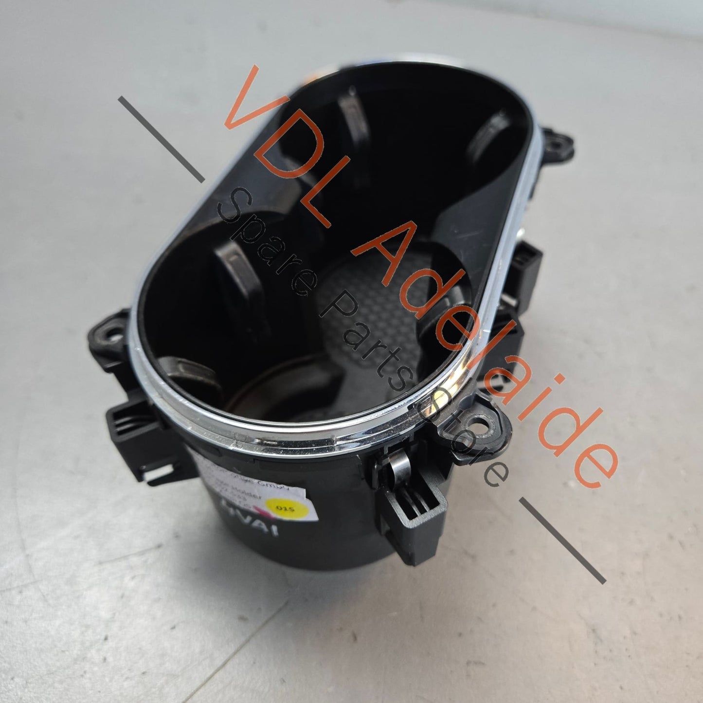 36A862533 36A860687   Bentley Bentayga Centre Console Drinks Cup Holder with Chrome Surround 36A860687 36A862533