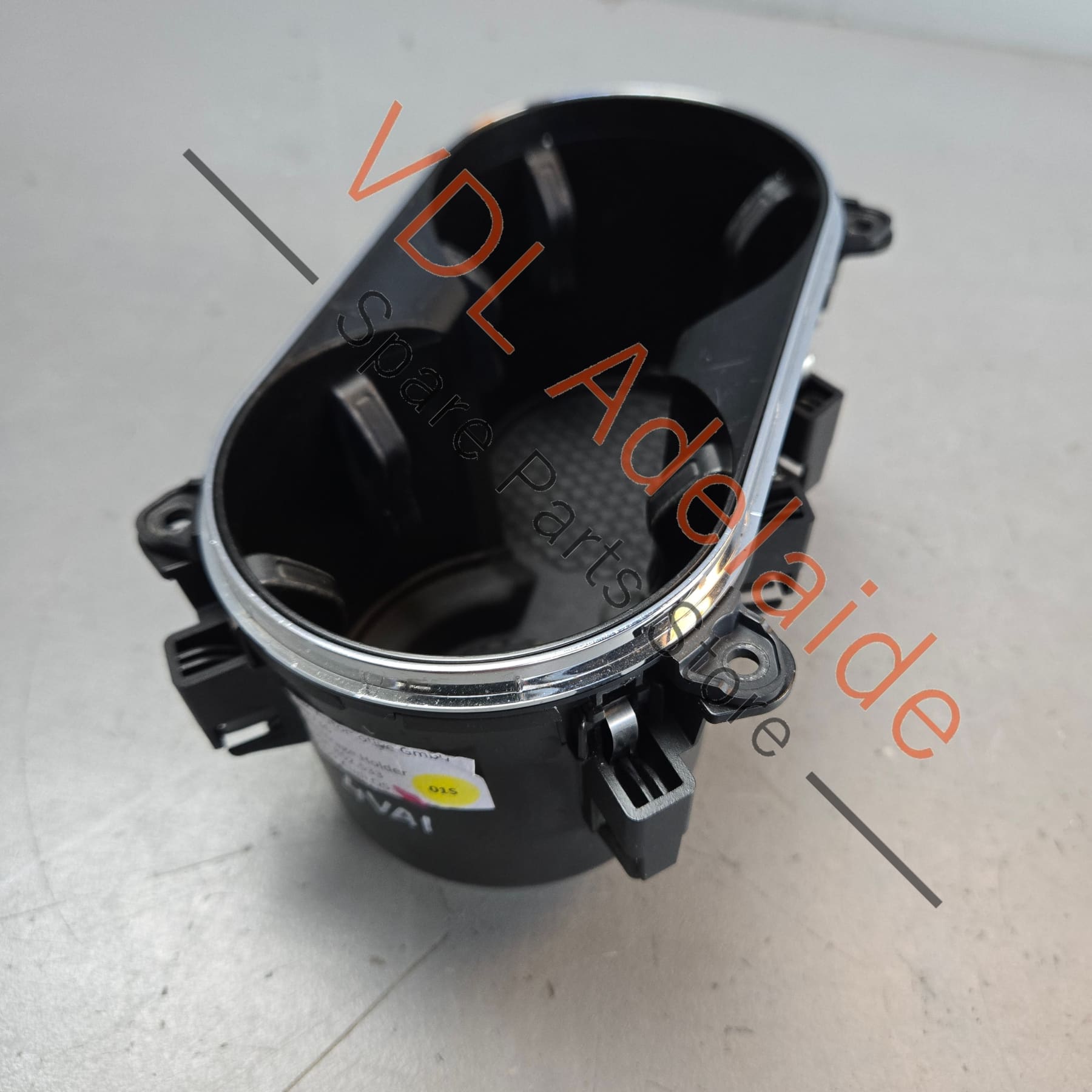 36A862533 36A860687   Bentley Bentayga Centre Console Drinks Cup Holder with Chrome Surround 36A860687 36A862533