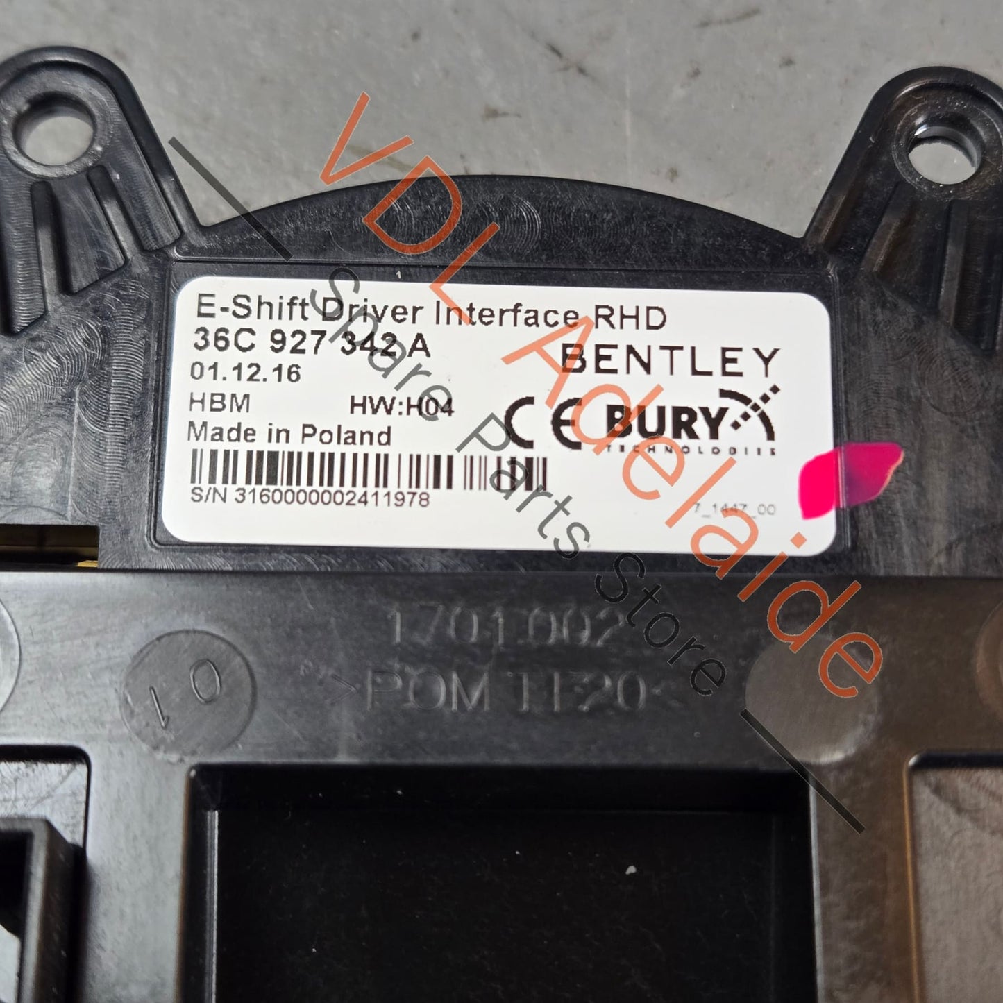 36C927342A    Bentley Bentayga Centre Console Shifter Surround Trim 36A927342A