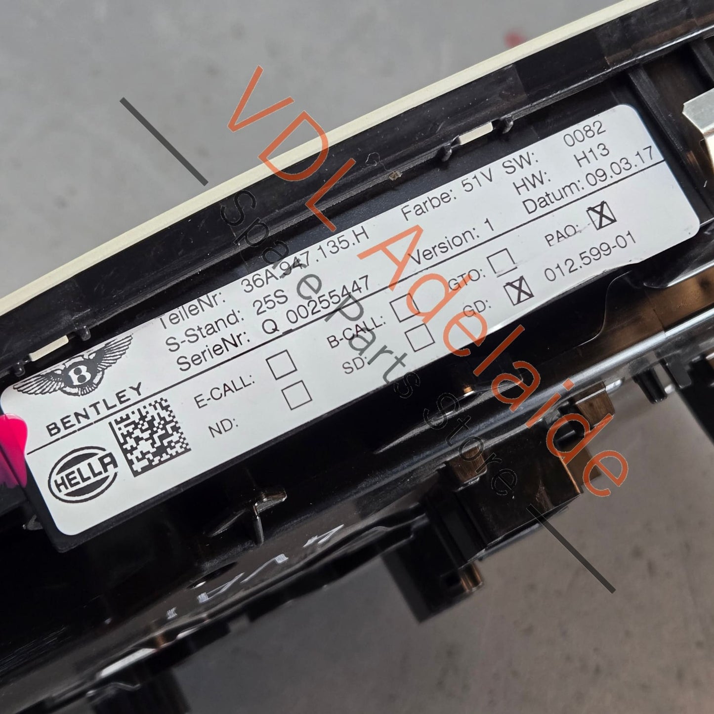 36A947135H 36A947135H51V   Bentley Bentayga Roof Switch Button for Interior Light & Sunroof 36A947135H  51V