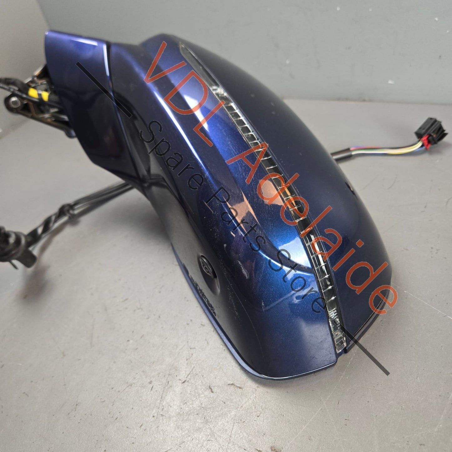 36C857217A 36A857521 36A857537GRU  Bentley Bentayga Left Exterior Mirror Housing Complete for RHD with Surround Camera