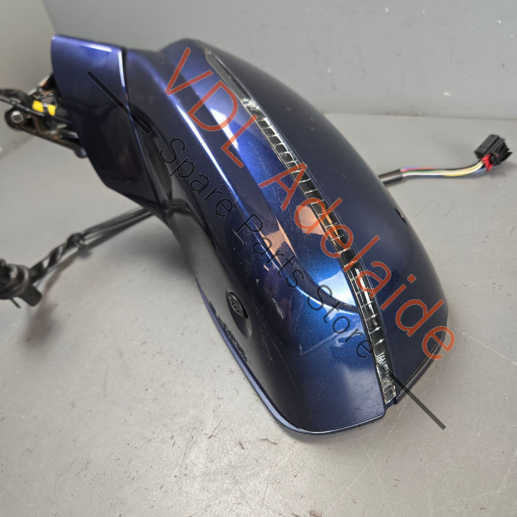 36C857217A 36A857521 36A857537GRU  Bentley Bentayga Left Exterior Mirror Housing Complete for RHD with Surround Camera