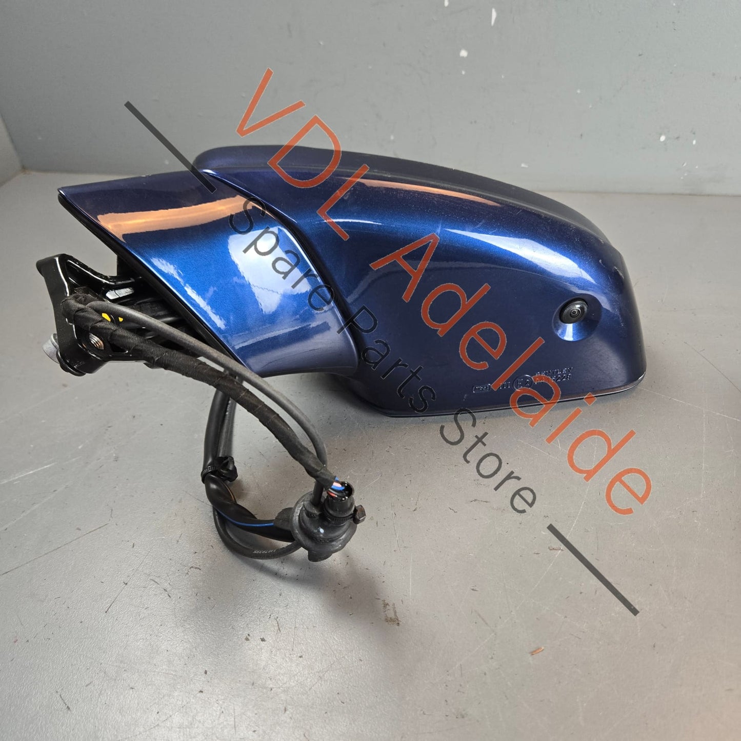 36C857217A 36A857521 36A857537GRU  Bentley Bentayga Left Exterior Mirror Housing Complete for RHD with Surround Camera
