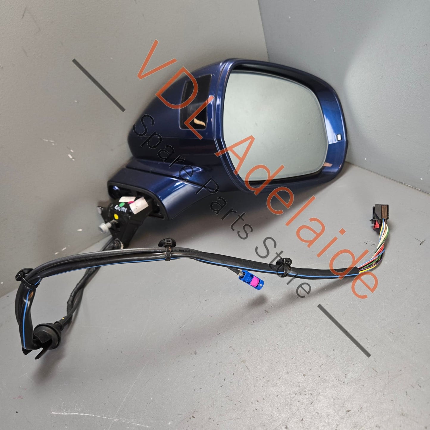 36C857218A 36A857522 36A857538GRU  Bentley Bentayga Right Exterior Mirror Housing Complete for RHD with Surround Camera