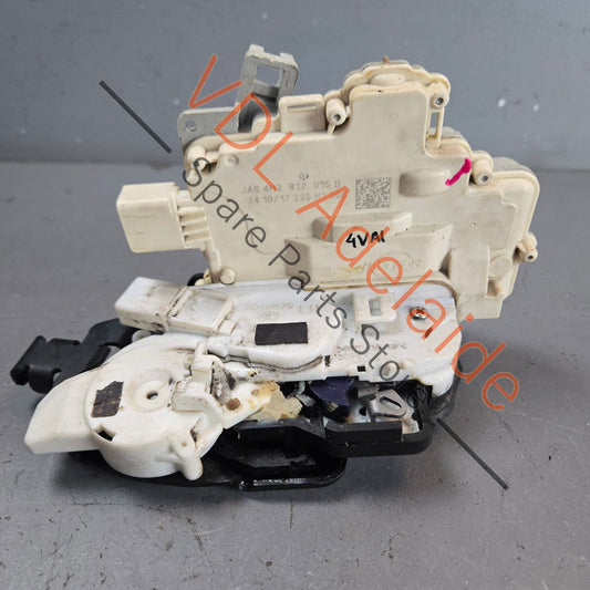 4M2837015D    Audi Q7 Bentley Bentayga Door Lock Module Left Front 4M2837015D