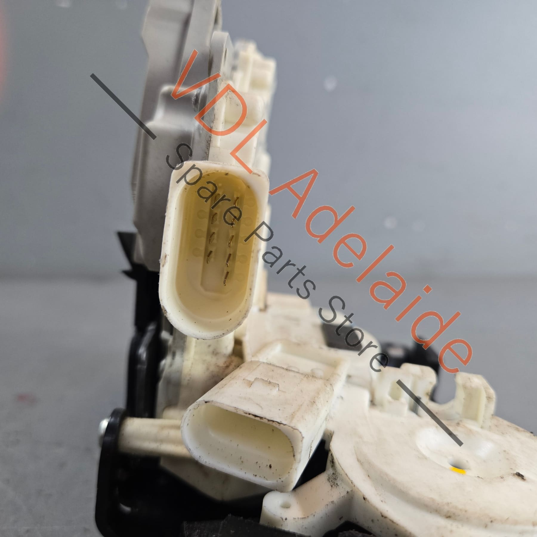 4M0839015J    Audi Q7 Bentley Bentayga Door Lock Module Left Rear 4M0839015J