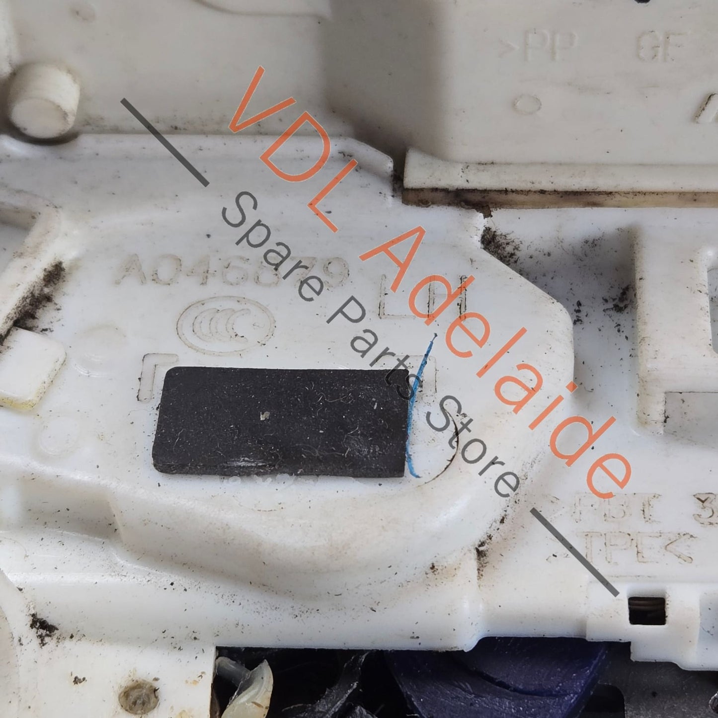 4M0839015J    Audi Q7 Bentley Bentayga Door Lock Module Left Rear 4M0839015J