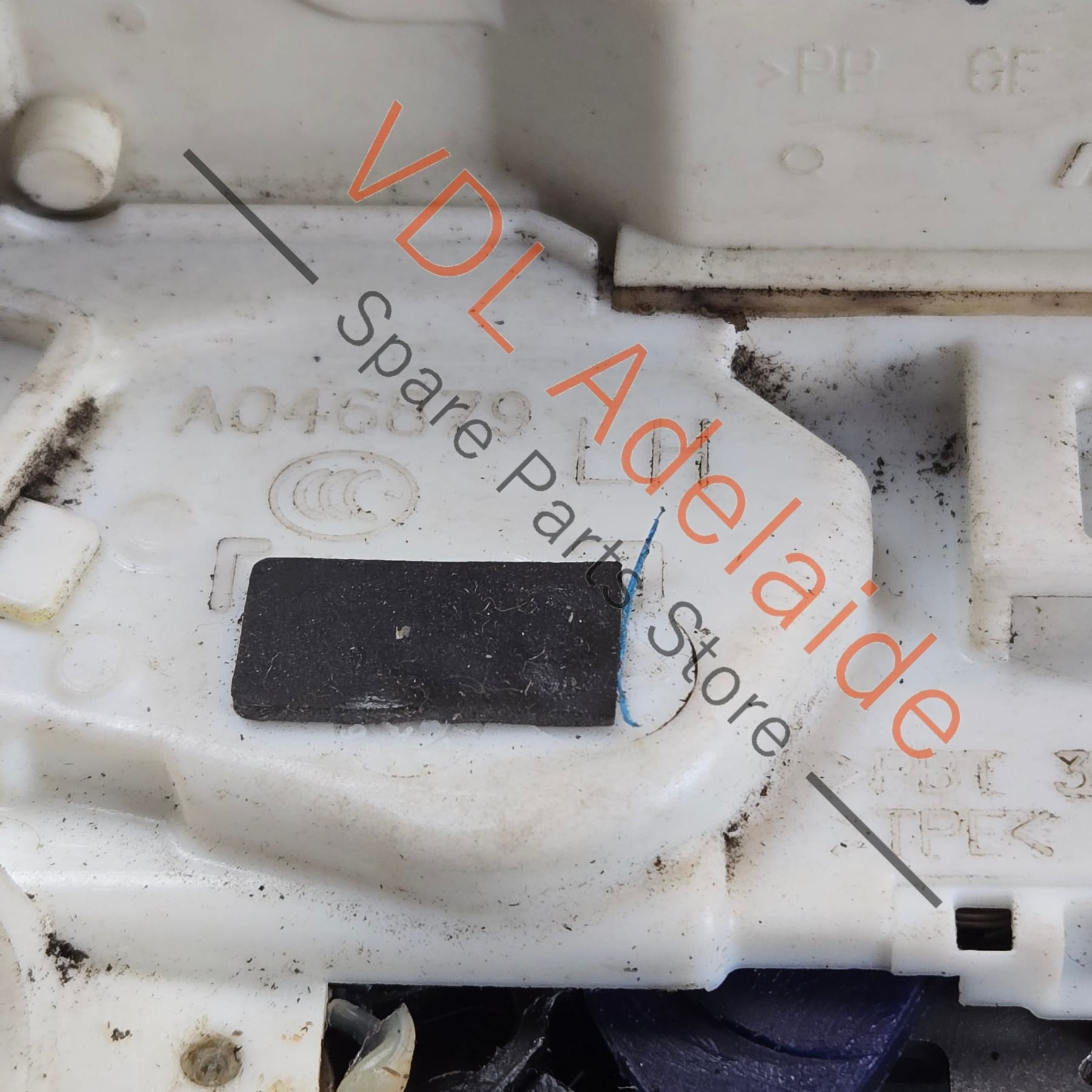 4M0839015J    Audi Q7 Bentley Bentayga Door Lock Module Left Rear 4M0839015J