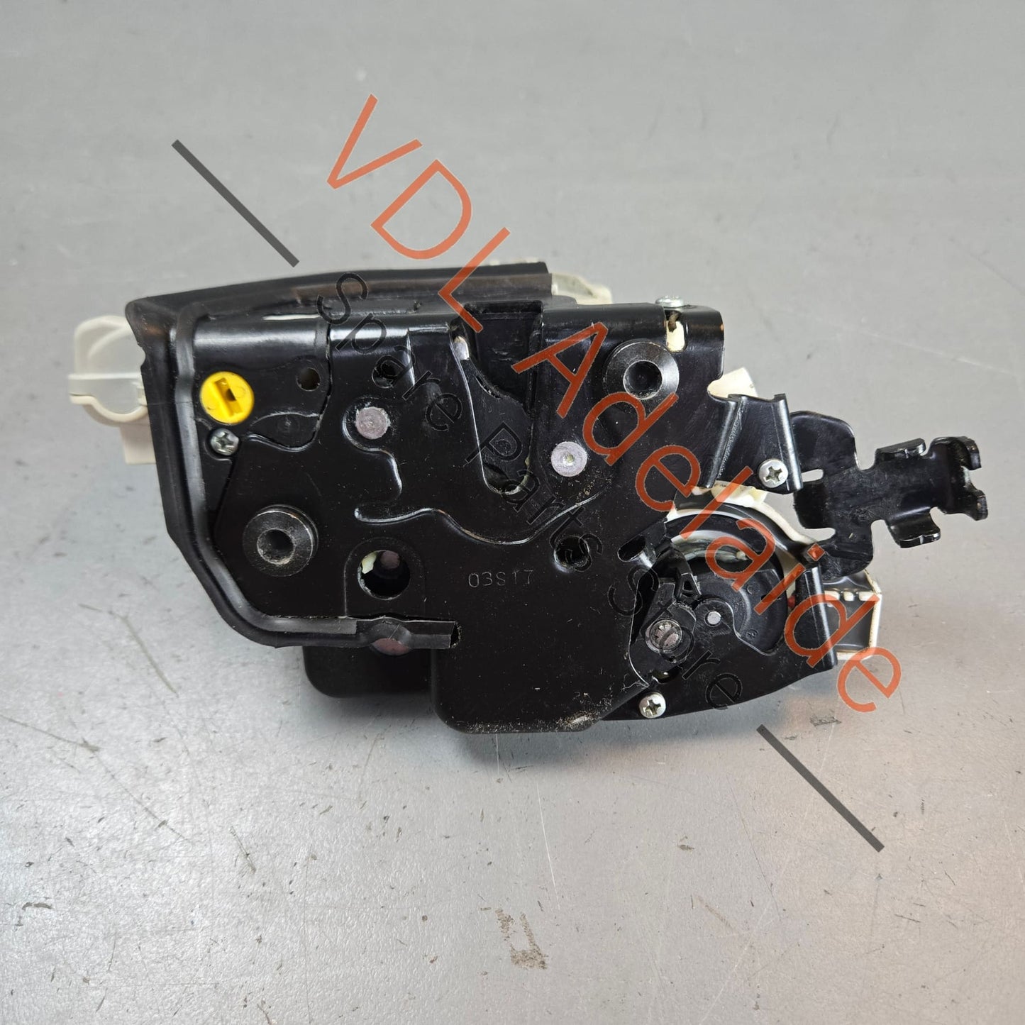 4M0839015J    Audi Q7 Bentley Bentayga Door Lock Module Left Rear 4M0839015J