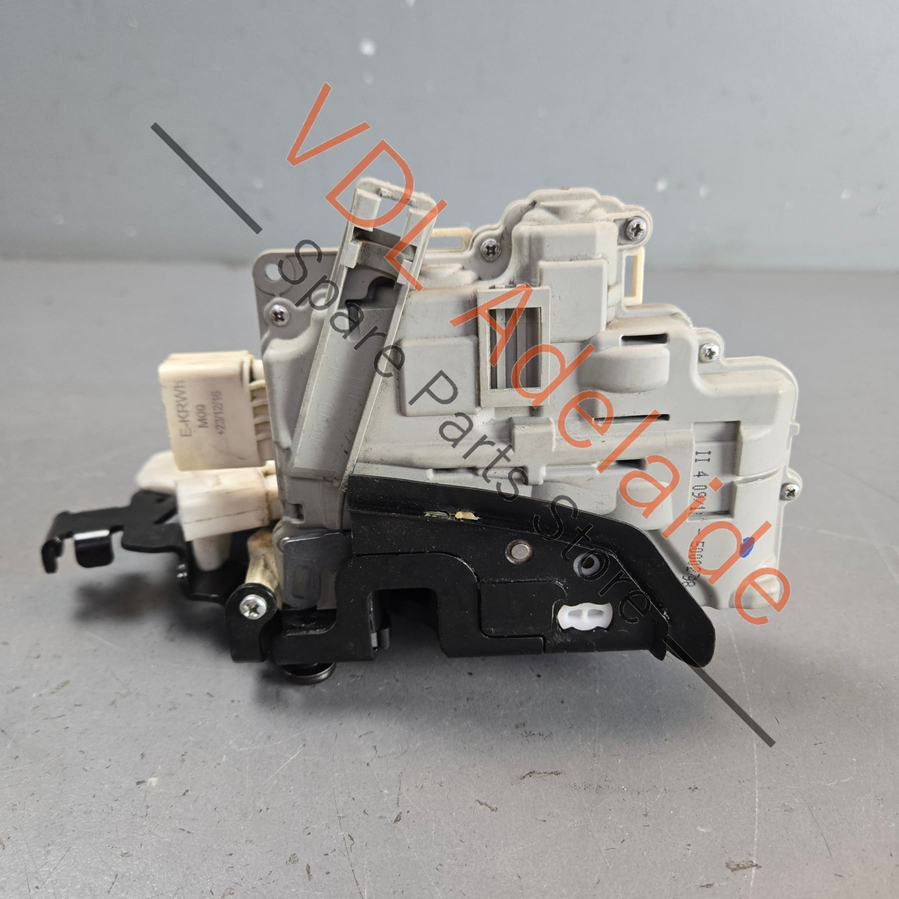 4M0839016J    Audi Q7 Bentley Bentayga Door Lock Module Right Rear 4M0839016J