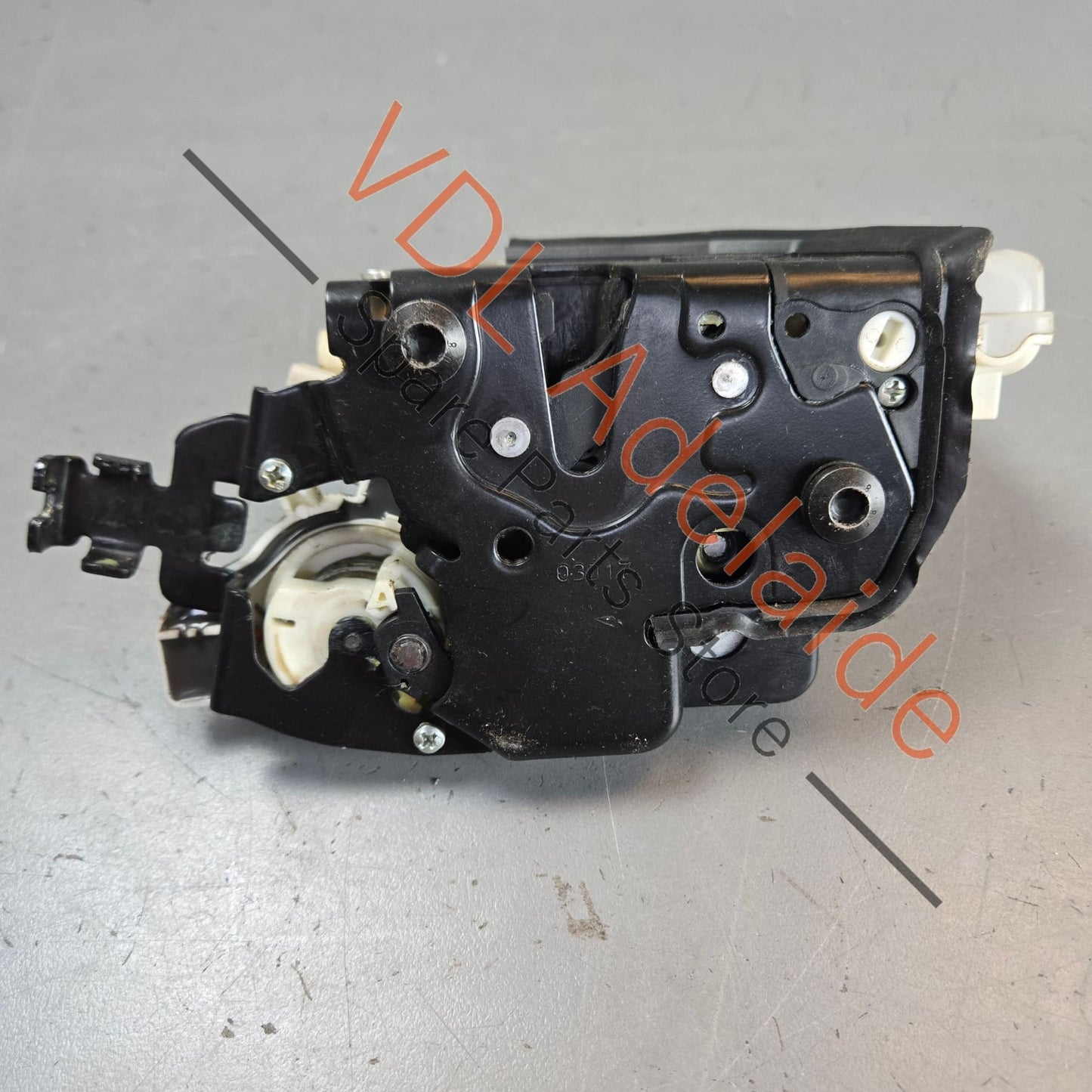 4M0839016J    Audi Q7 Bentley Bentayga Door Lock Module Right Rear 4M0839016J
