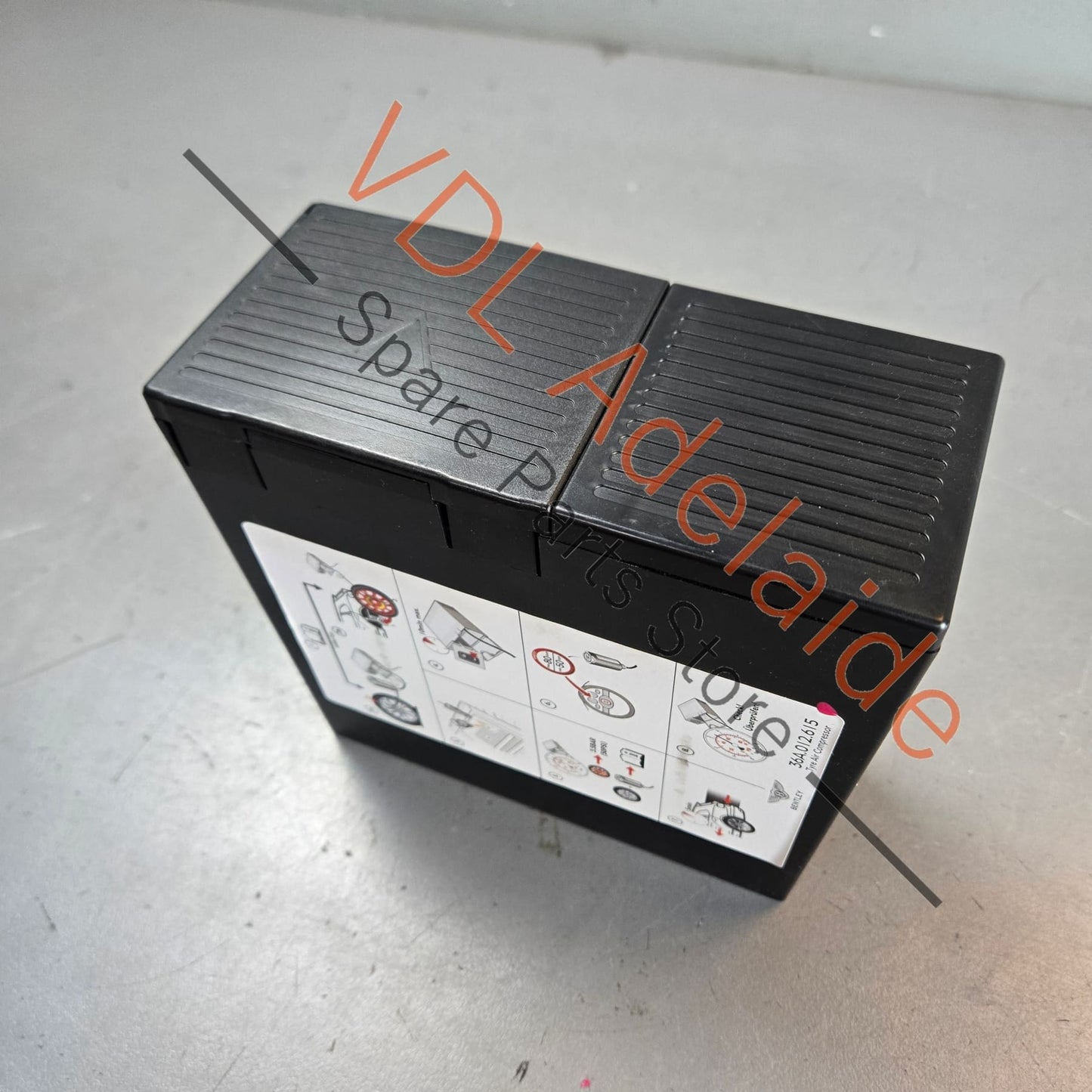 36A012615 4L0012615   Bentley Bentayga 12V Emergency Tyre Pump 36A012615 4L0012615
