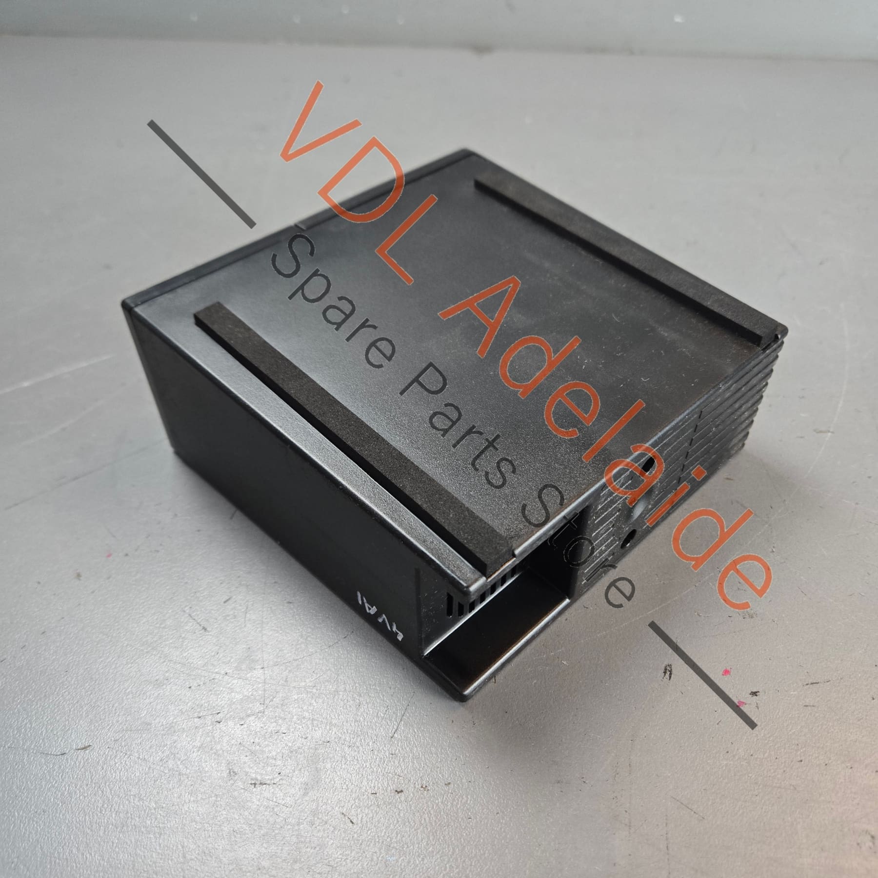 36A012615 4L0012615   Bentley Bentayga 12V Emergency Tyre Pump 36A012615 4L0012615