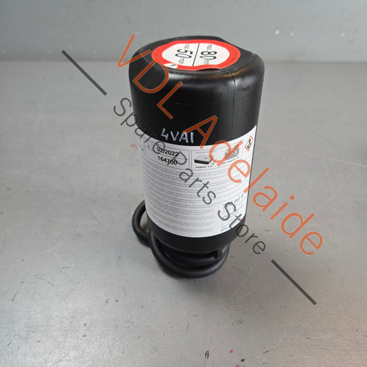 8P0012619A    Bentley Bentayga Emergency Flat Tyre Puncture Sealant 8P0012619A 700ml
